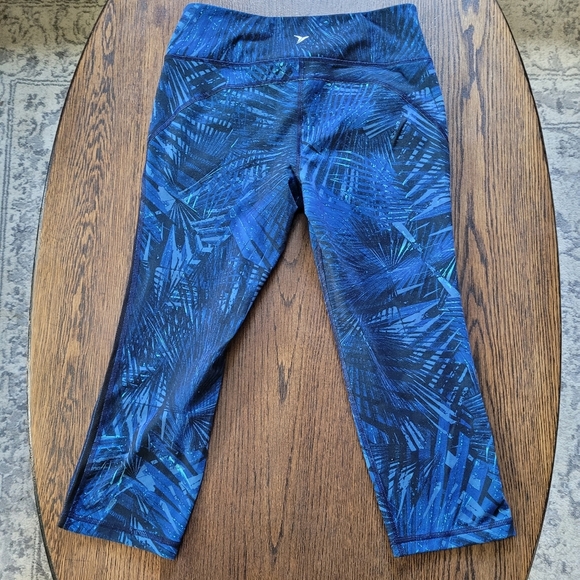 Old Navy Go Dry Active Compression Blue Palm Cropped Leggings Size Women Medium - Picture 3 of 11